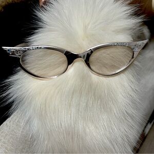 Antique Victory 50s Silver cat eye glasses with rhinestone aluminum